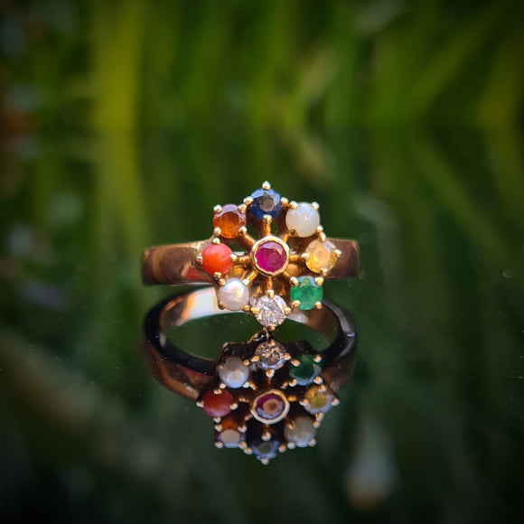 Multi-Stone 18ct Ring